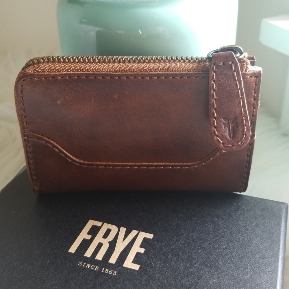 Frye Melissa Small Leather Zip Wallet - Picture 3 of 8